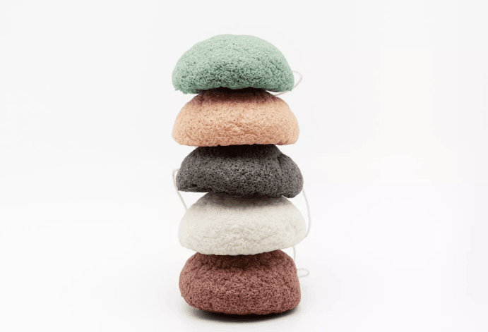 Éponge Konjac au charbon - peau grasse - nettoie