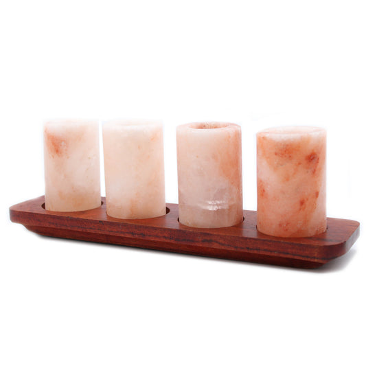 Ensemble de verres à liqueur en sel de l'Himalaya et support de service en bois