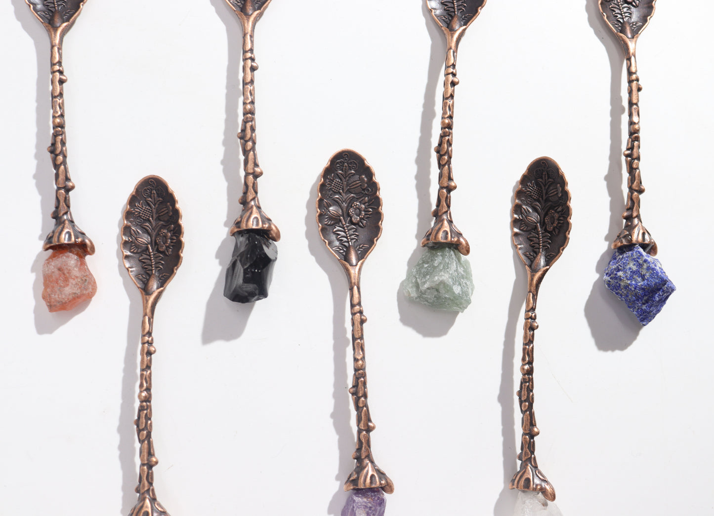 Ensemble de 7 cuillères de sorcière en bronze et cristal