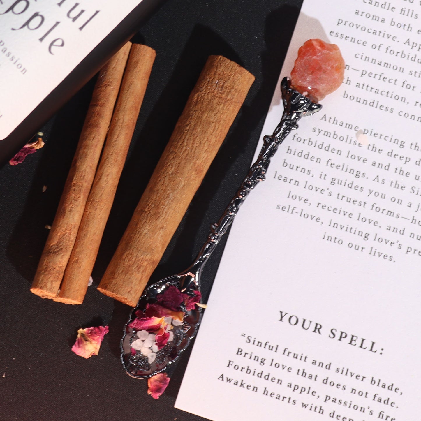 Ensemble de 7 cuillères de sorcière en bronze et cristal