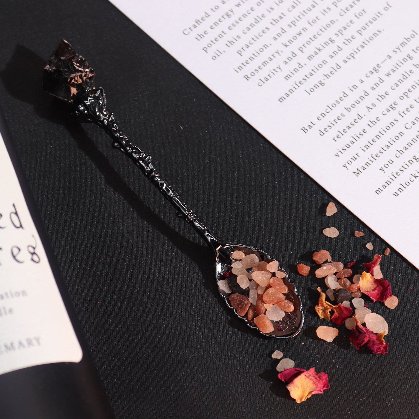 Ensemble de 7 cuillères de sorcière en bronze et cristal